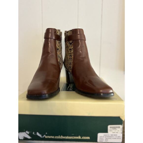 Coldwater Creek Tapestry Leather Ankle Boots Size 7.5 New - Picture 4 of 9